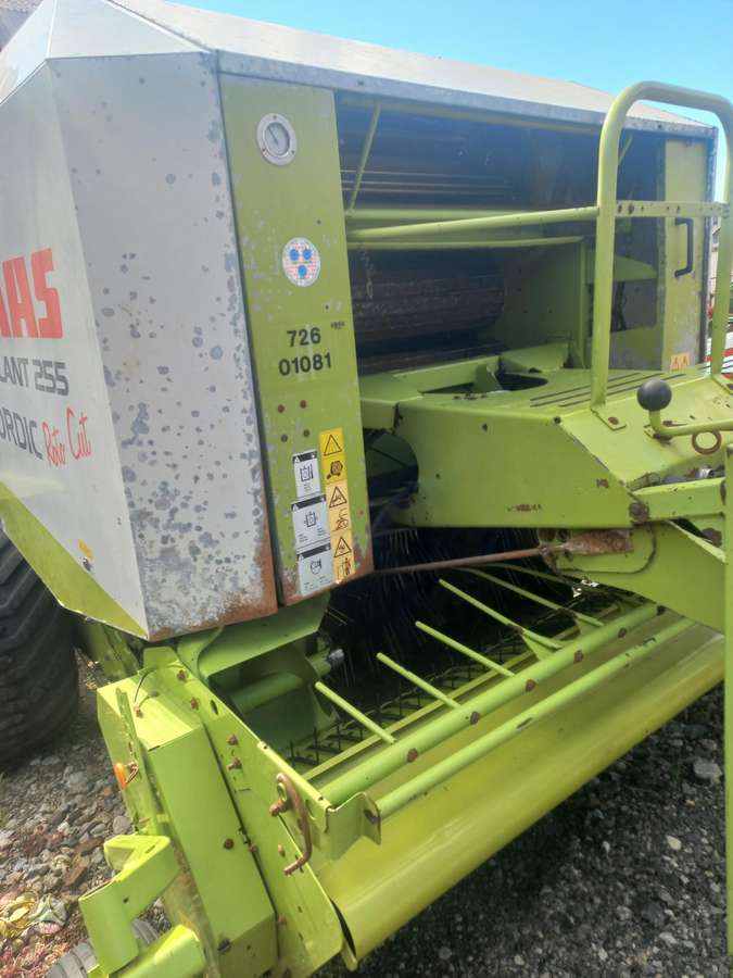 Claas ROLLANT 255 ROTO CUT, presai