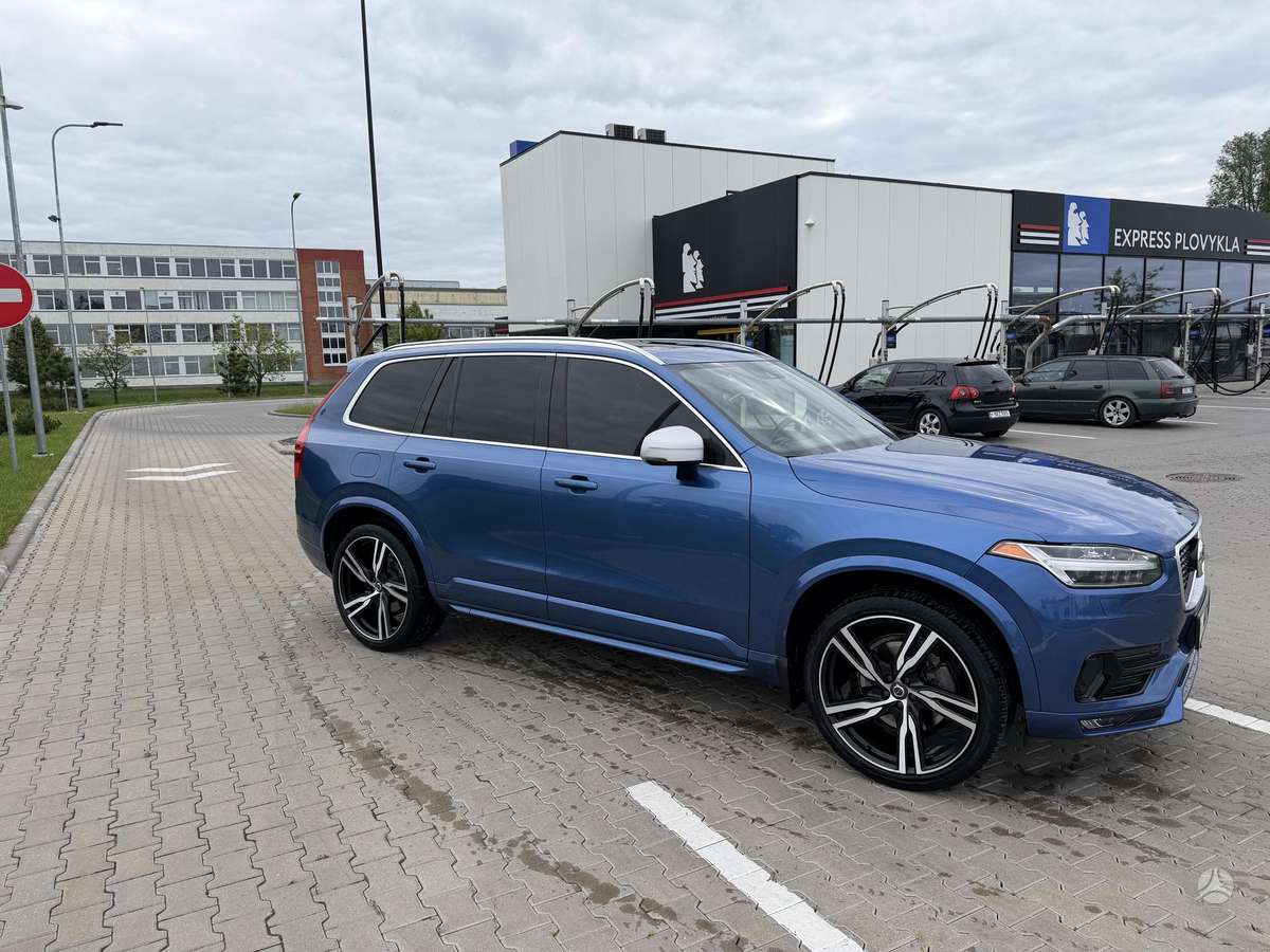 Volvo XC90 - 4