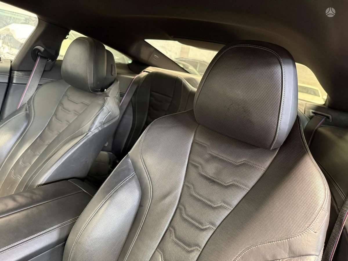 BMW M850 Bmw m850 dalimis