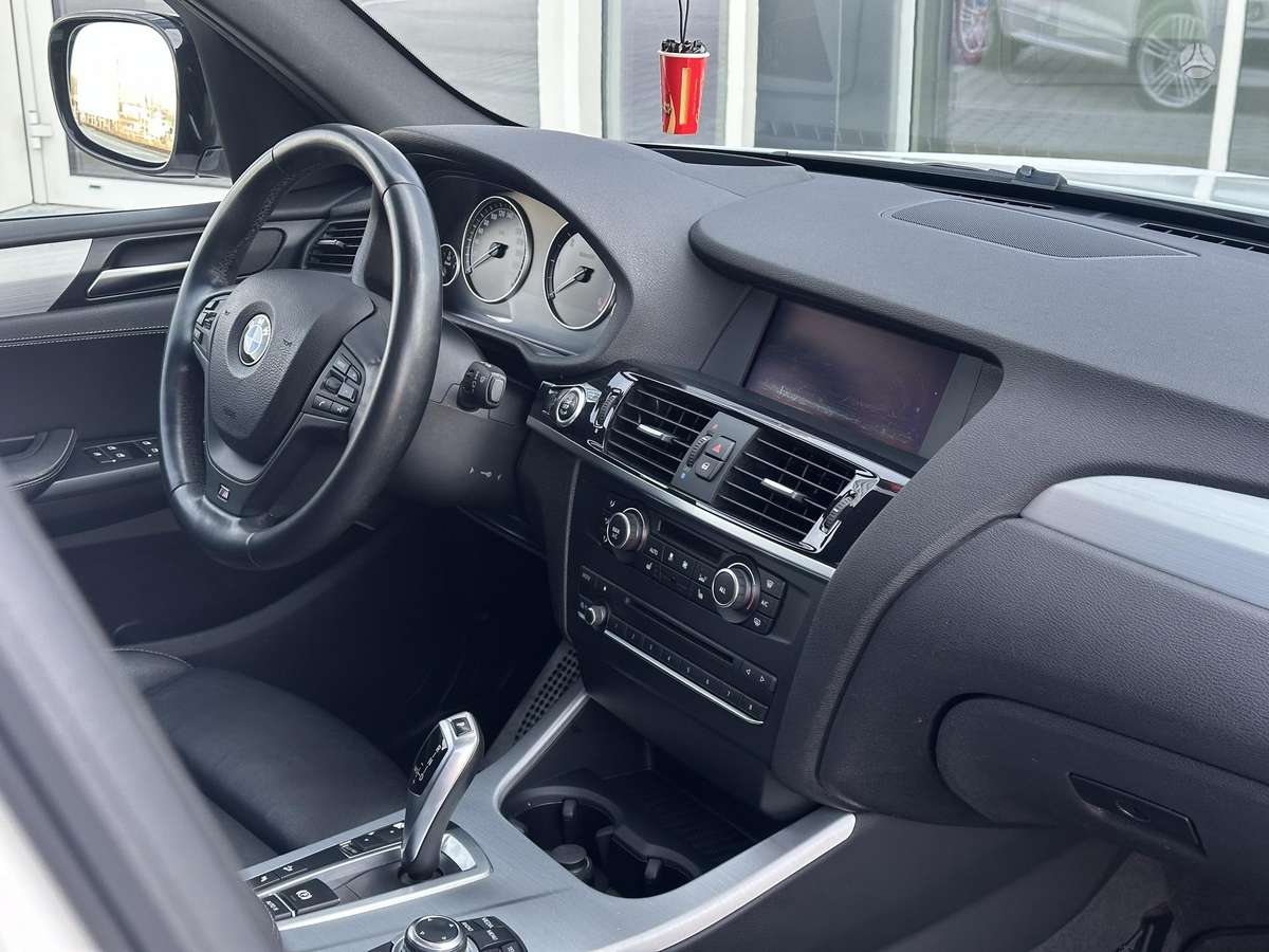 BMW X3, 3.0 l., off-road / crossover