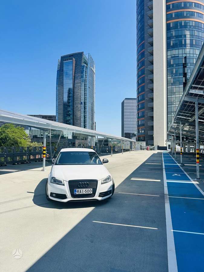 Audi S3, 2.0 l., hatchback