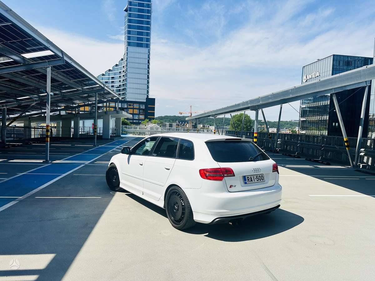 Audi S3, 2.0 l., Хэтчбек