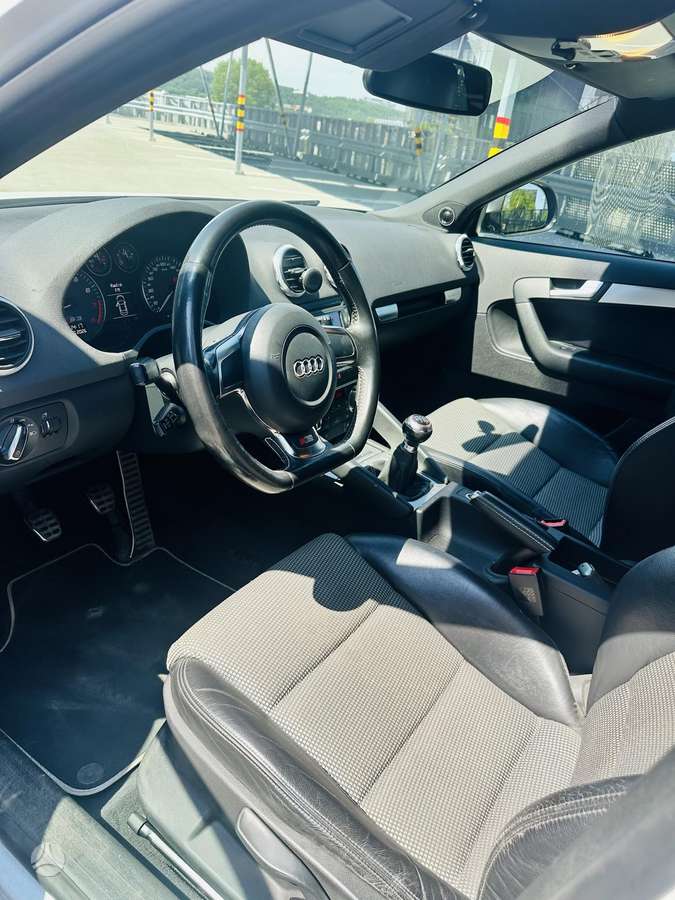 Audi S3, 2.0 l., hatchback