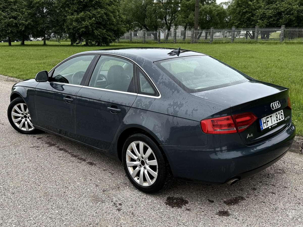 Audi A4, 2.7 l., Седан