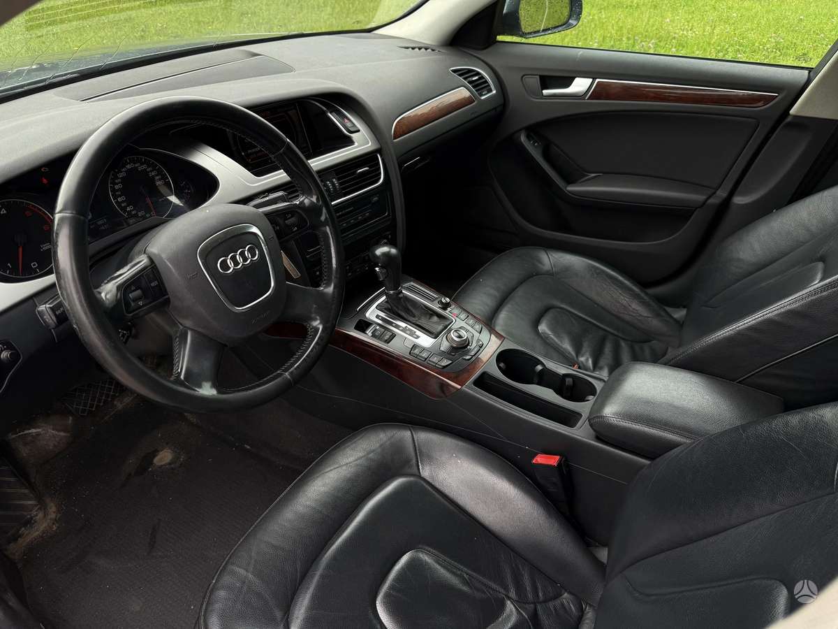 Audi A4, 2.7 l., Седан