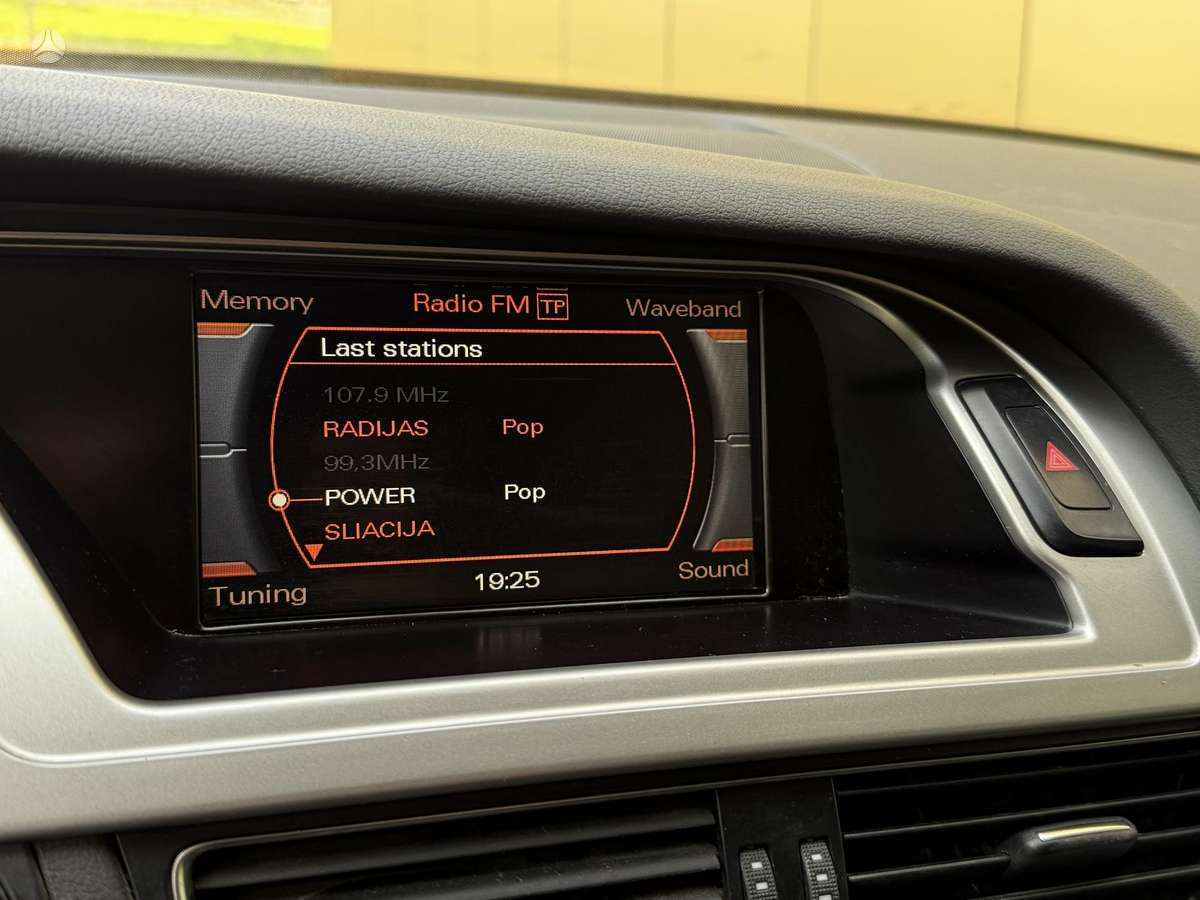 Audi A4, 2.7 l., Седан