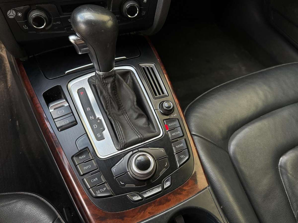 Audi A4, 2.7 l., Седан