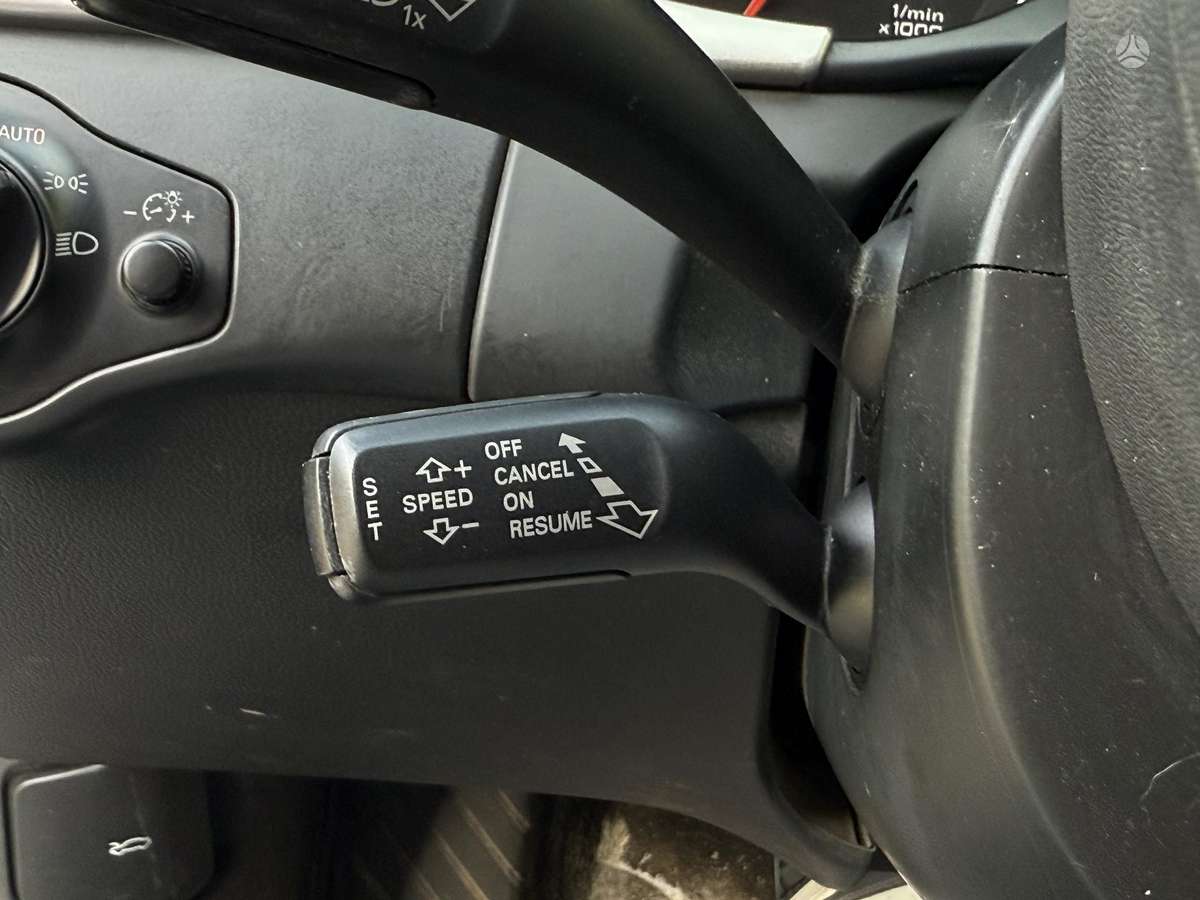 Audi A4, 2.7 l., Седан