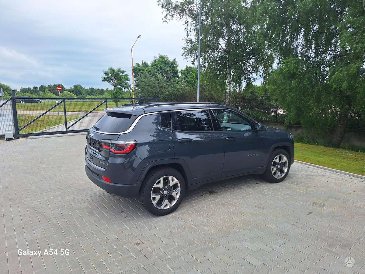 Jeep Compass, 1.6 l., Внедорожник / Кроссовер