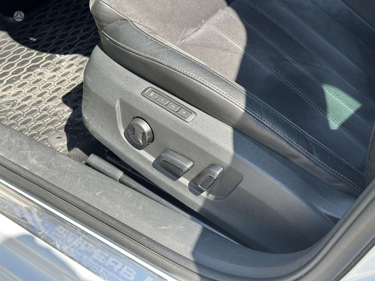 Skoda Superb, 2.0 l., Хэтчбек