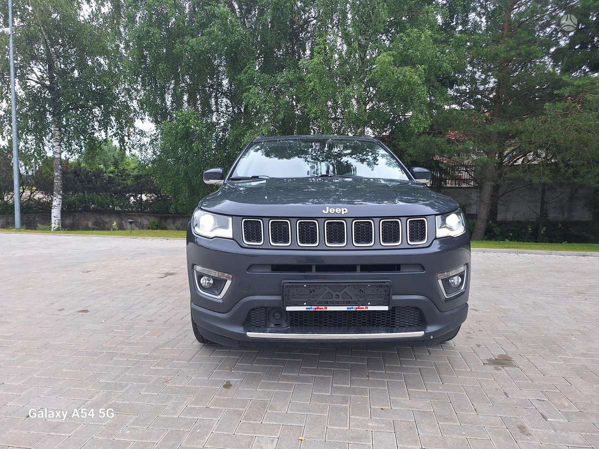 Jeep Compass, 1.6 l., off-road / crossover