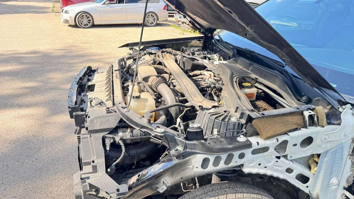 Ford Explorer, 3.0 l., off-road / crossover
