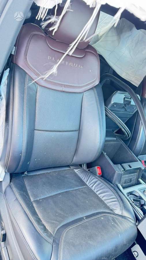 Ford Explorer, 3.0 l., off-road / crossover