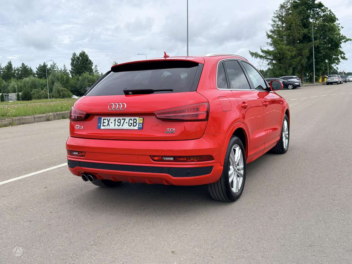Audi Q3, 2.0 l., mpv / minivan
