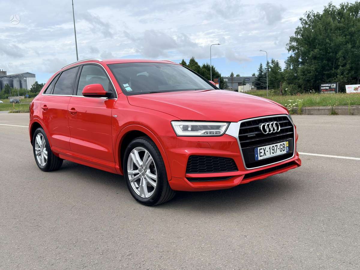 Audi Q3, 2.0 l., Минивэн