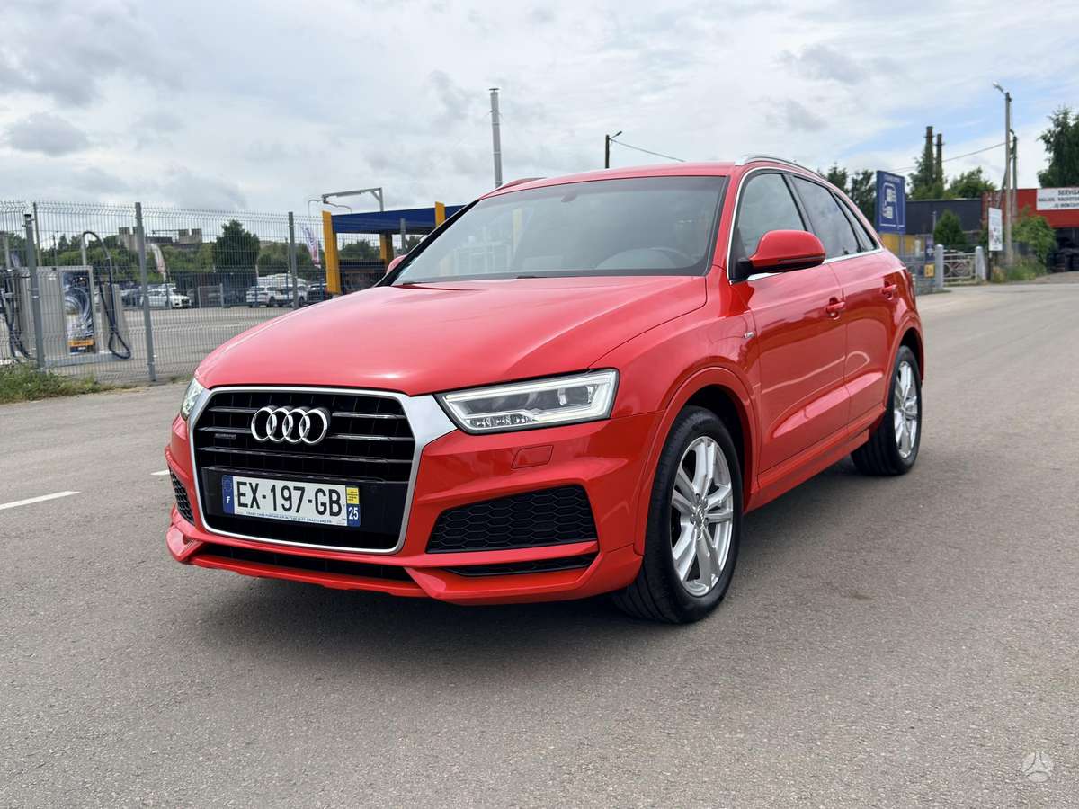 Audi Q3, 2.0 l., Минивэн