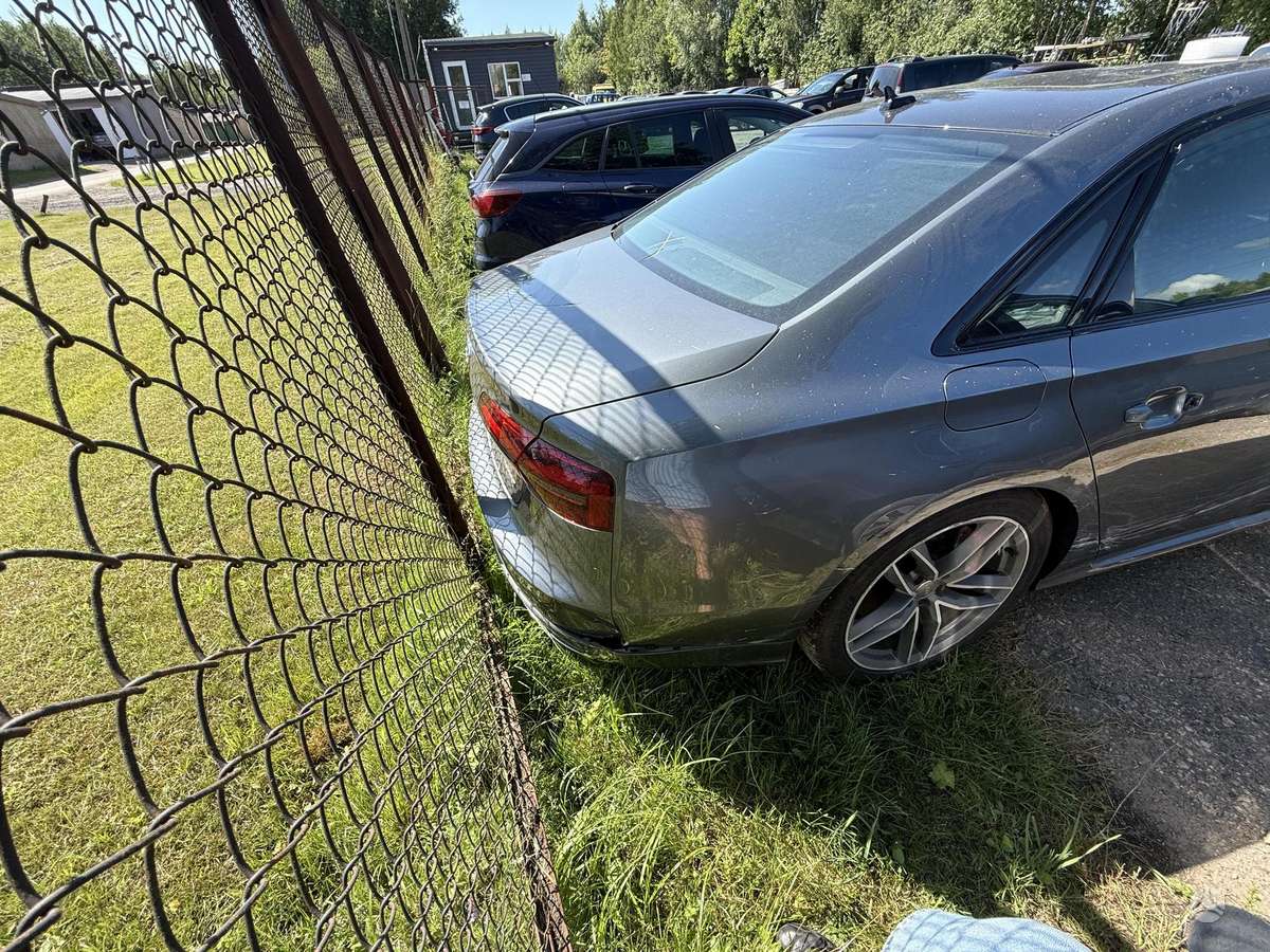 Audi A8 L, 3.0 l., Седан