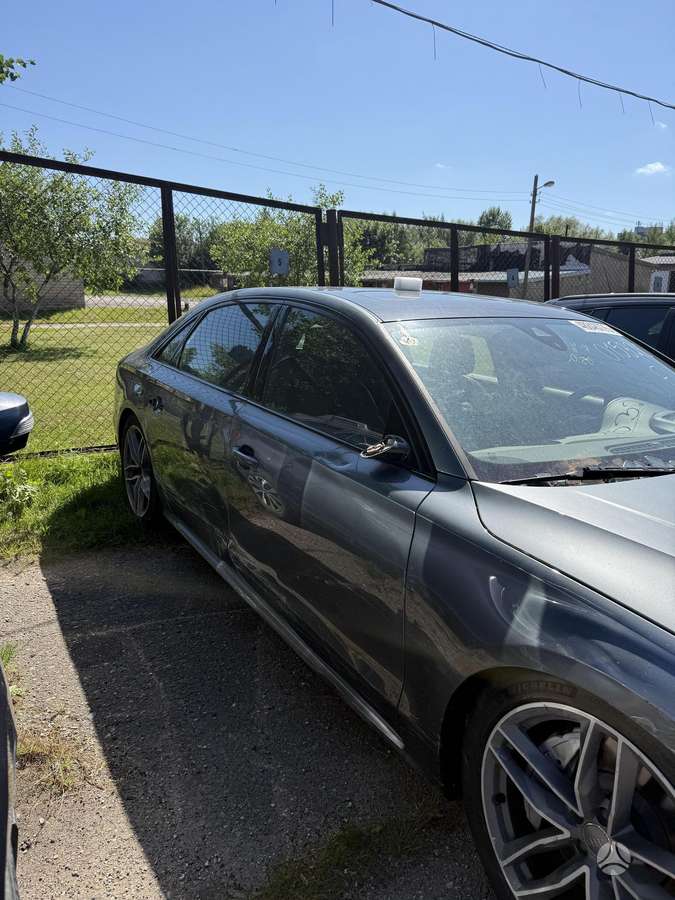 Audi A8 L, 3.0 l., Седан