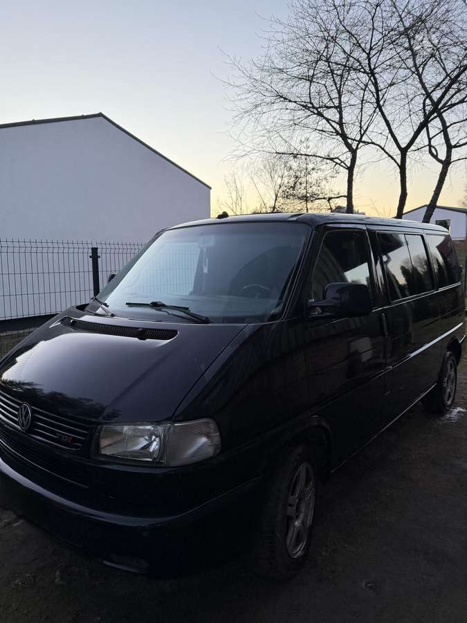 Volkswagen Multivan - 2