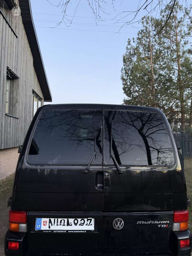 Volkswagen Multivan - 3