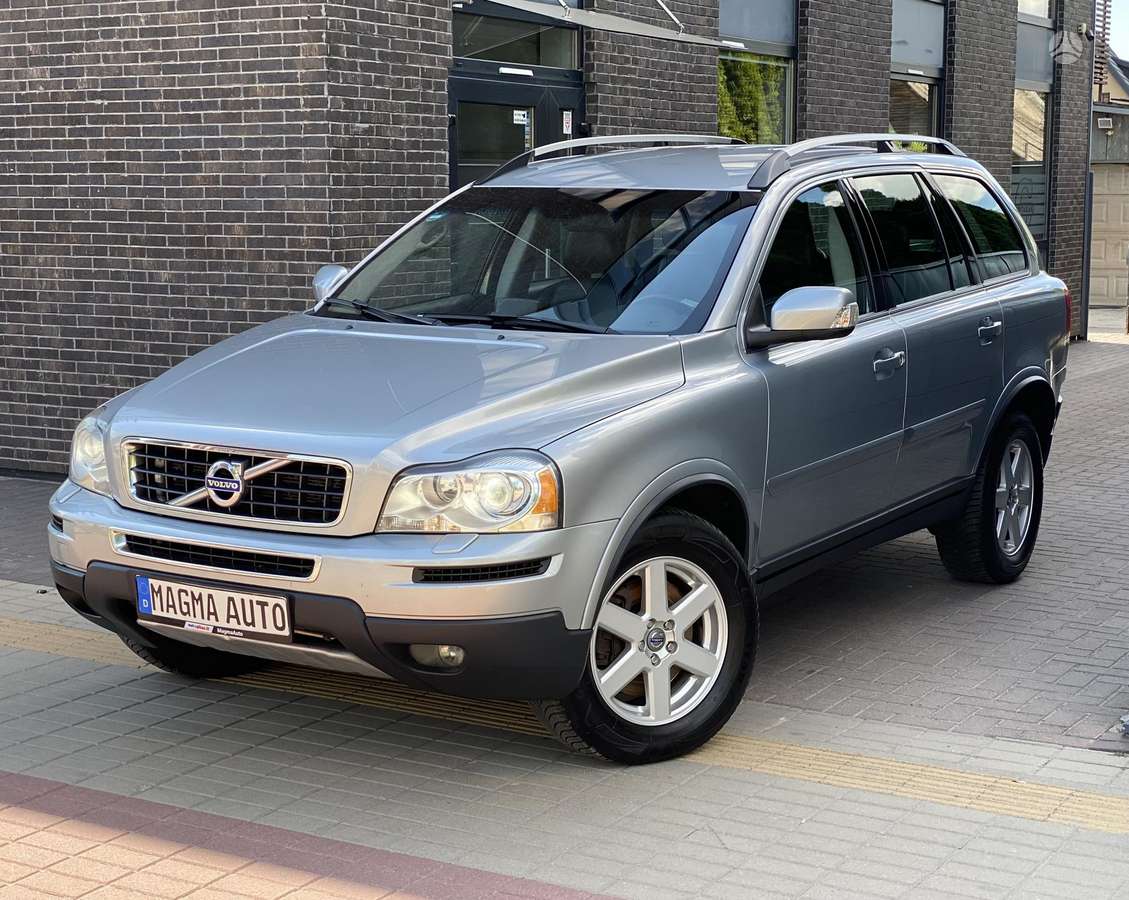 Volvo XC90, 2.4 l., off-road / crossover