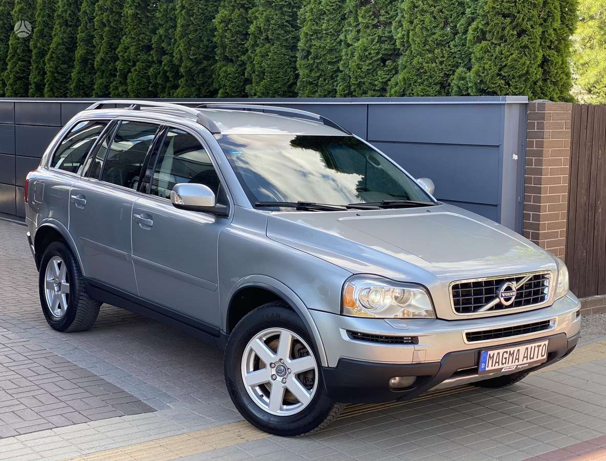 Volvo XC90, 2.4 l., off-road / crossover