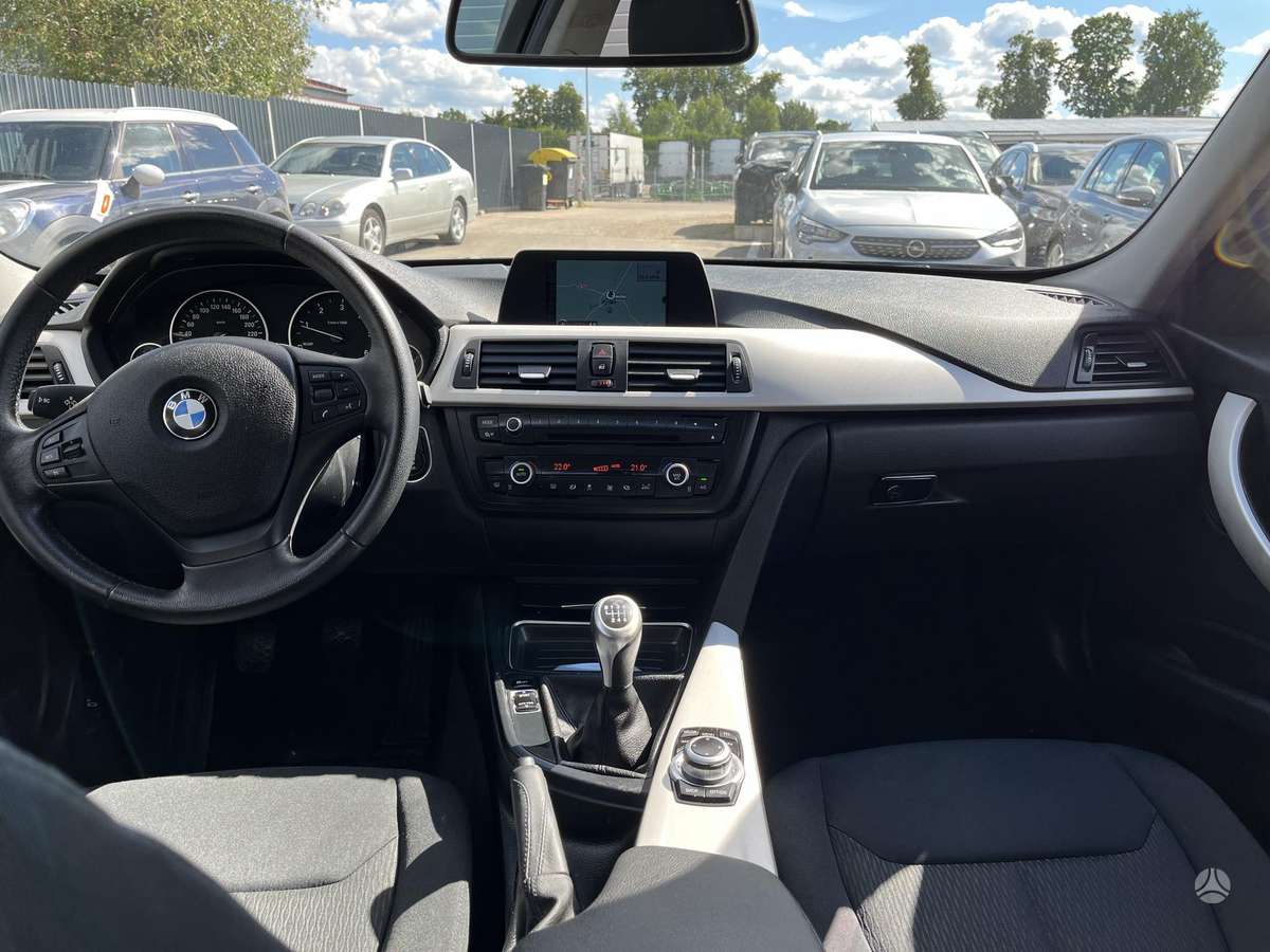 BMW 316, 2.0 l., Седан