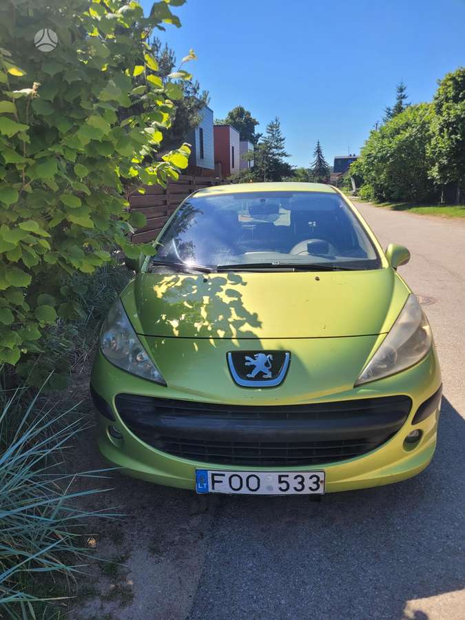 Peugeot 207 - 1