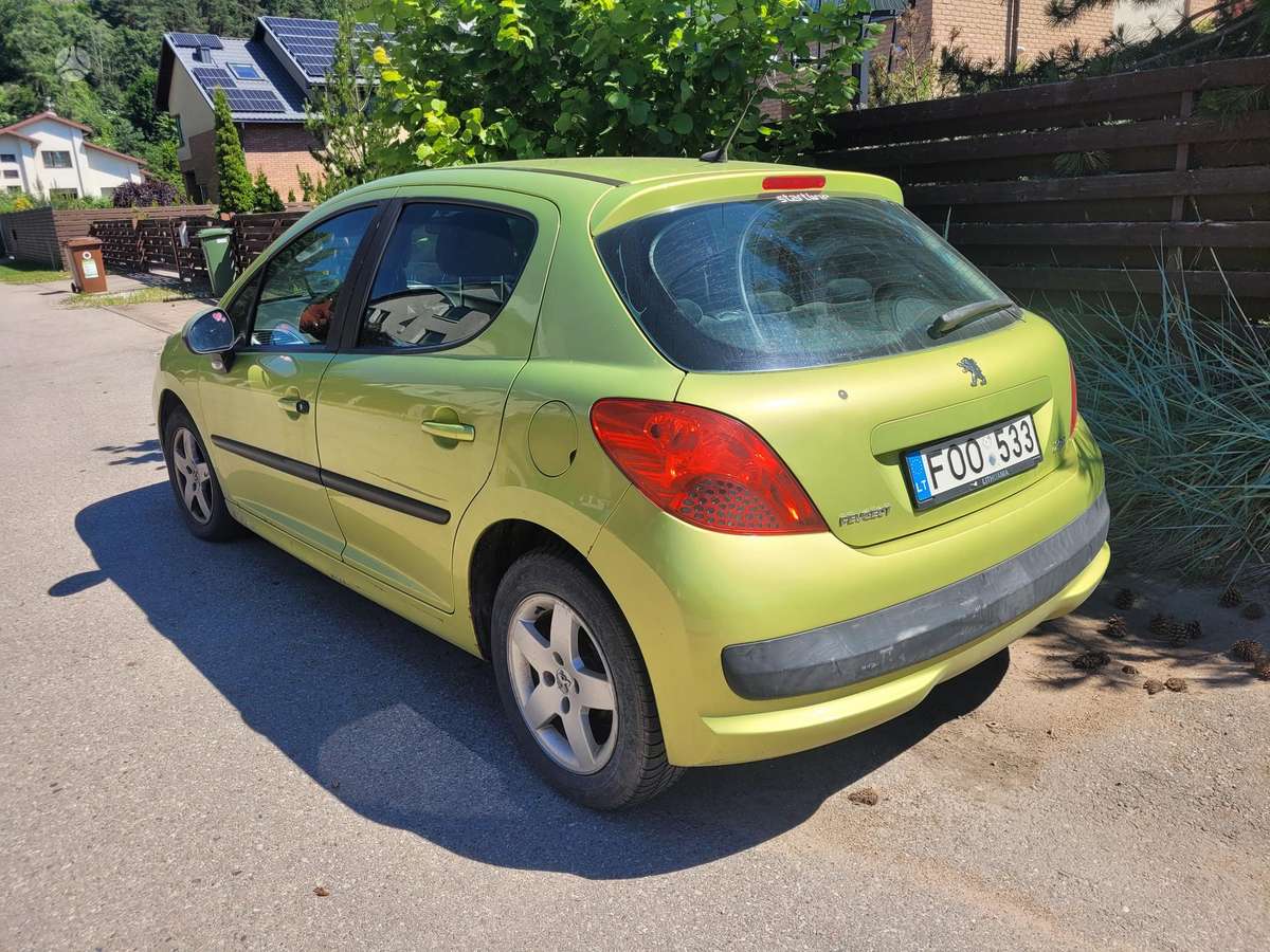 Peugeot 207 - 6