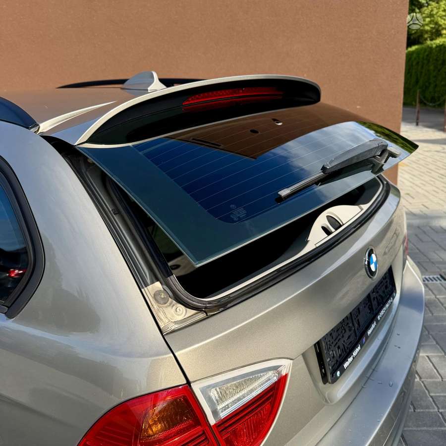 BMW 320, 2.0 l., wagon