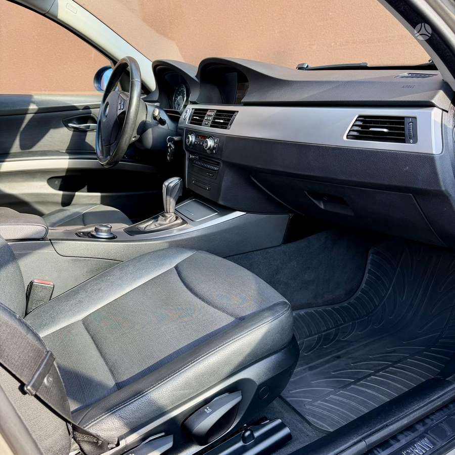 BMW 320, 2.0 l., wagon