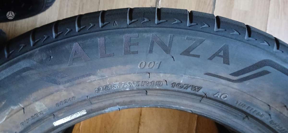 Bridgestone, vasaras 255/55 R19