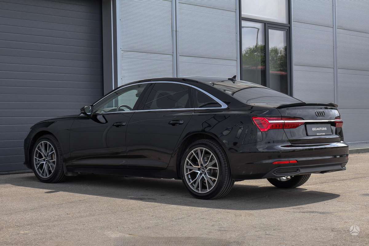 Audi A6, 2.0 l., Седан