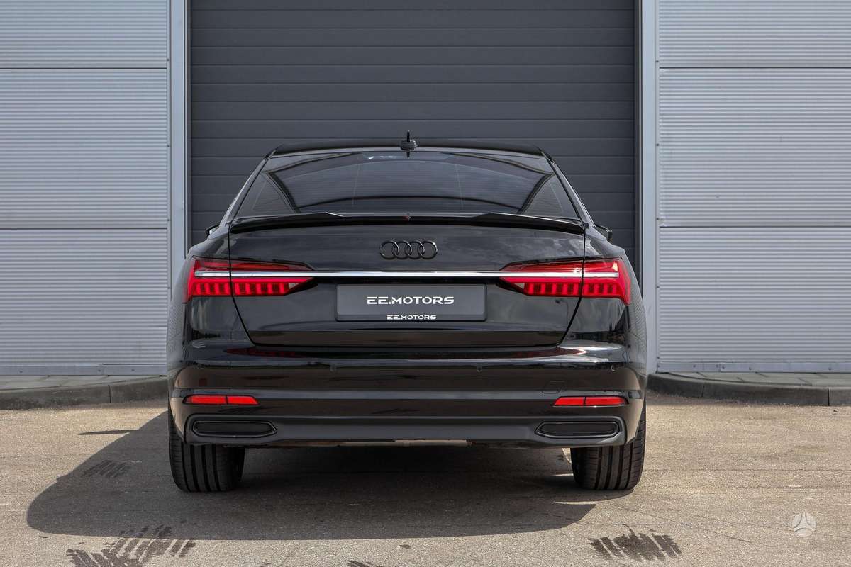 Audi A6, 2.0 l., Седан