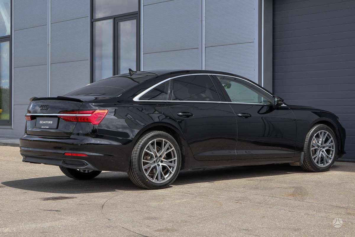 Audi A6, 2.0 l., Седан