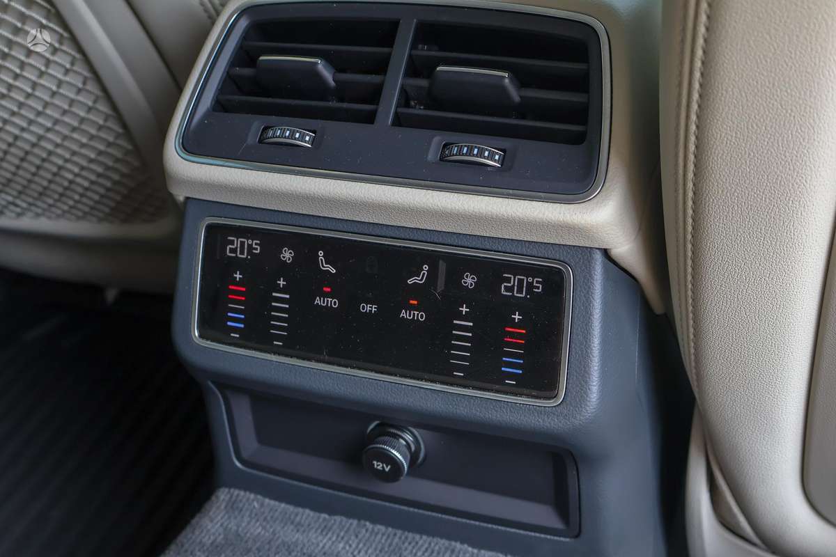 Audi A6, 2.0 l., Седан