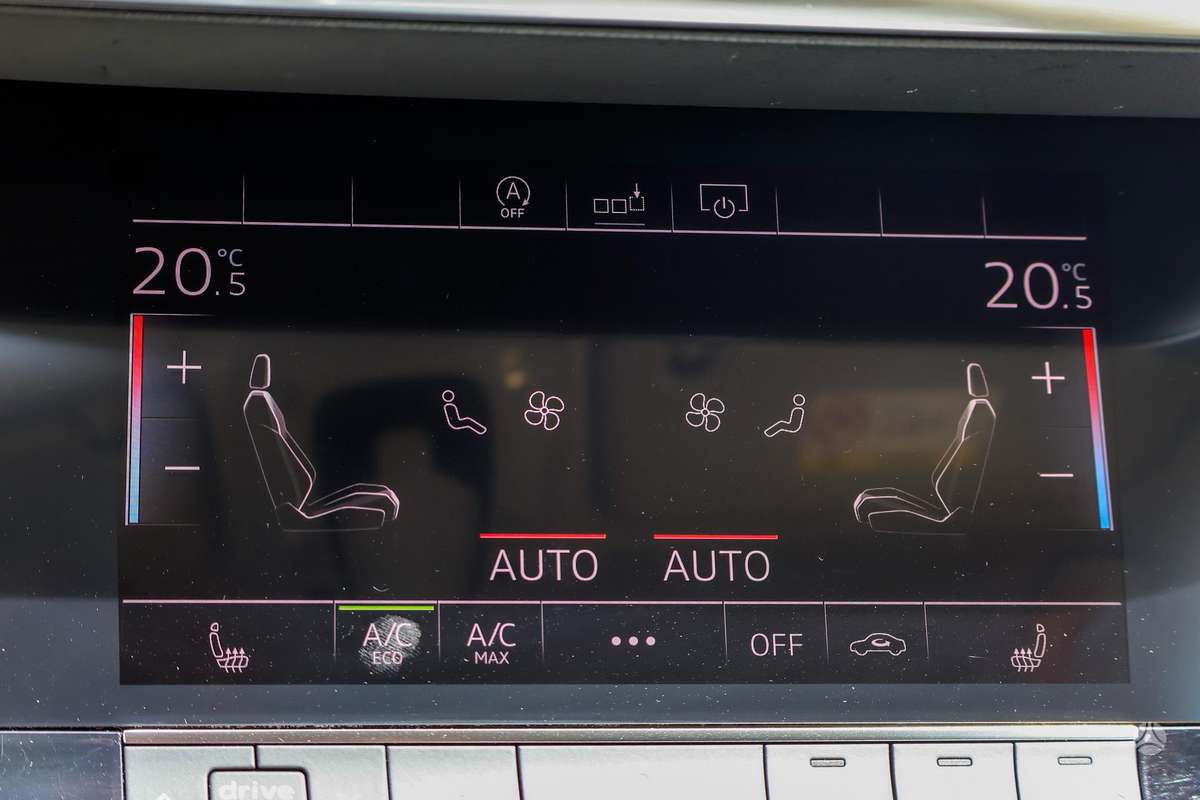 Audi A6, 2.0 l., Седан