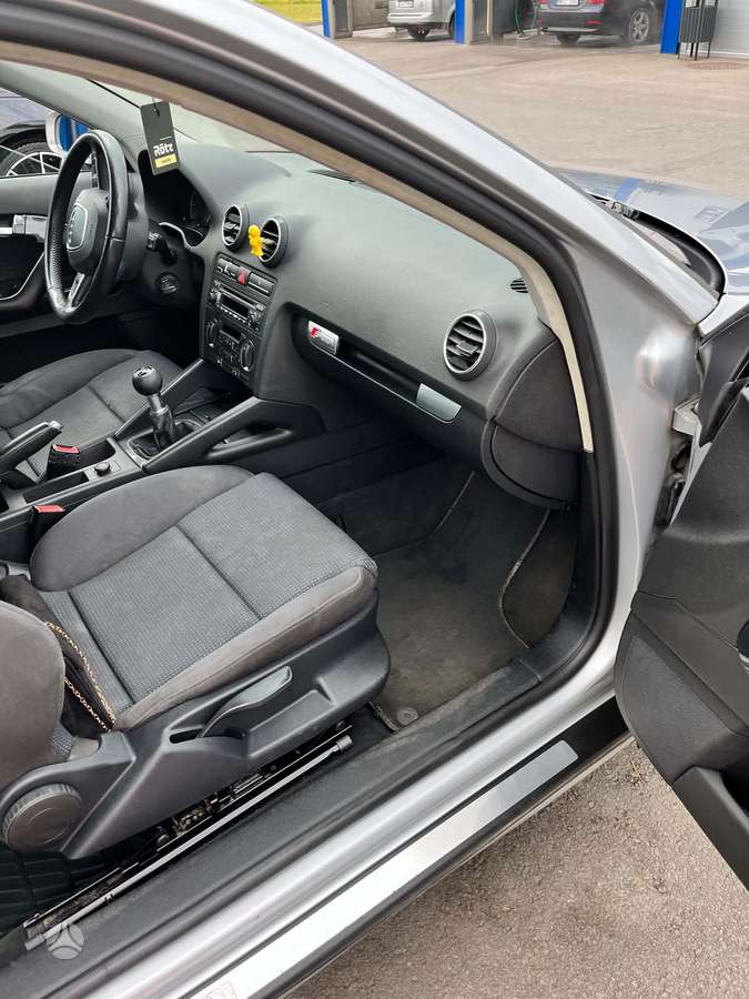 Audi A3, 1.6 l., Хэтчбек