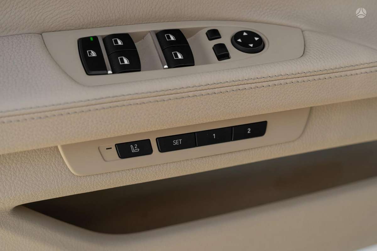 BMW 730, 3.0 l., Седан