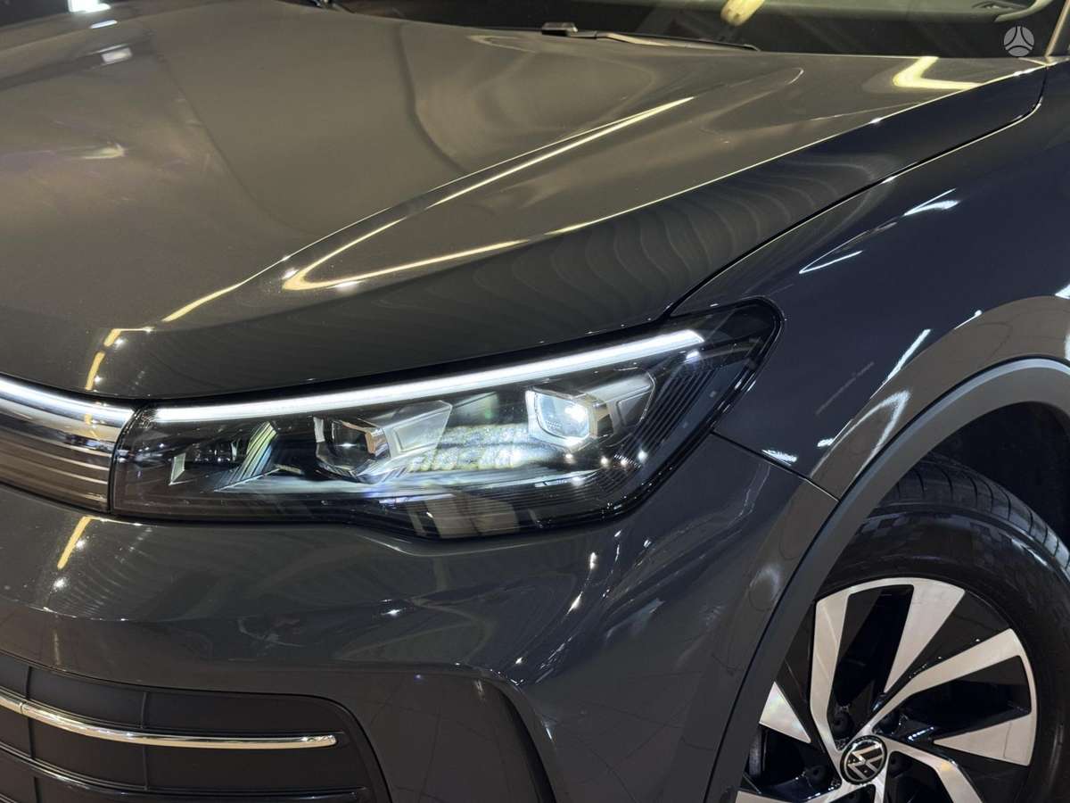 Volkswagen Tiguan - 4