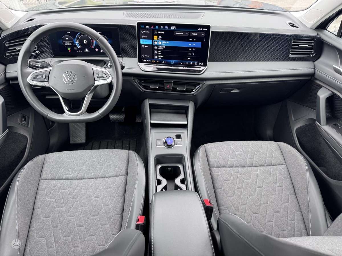 Volkswagen Tiguan - 6