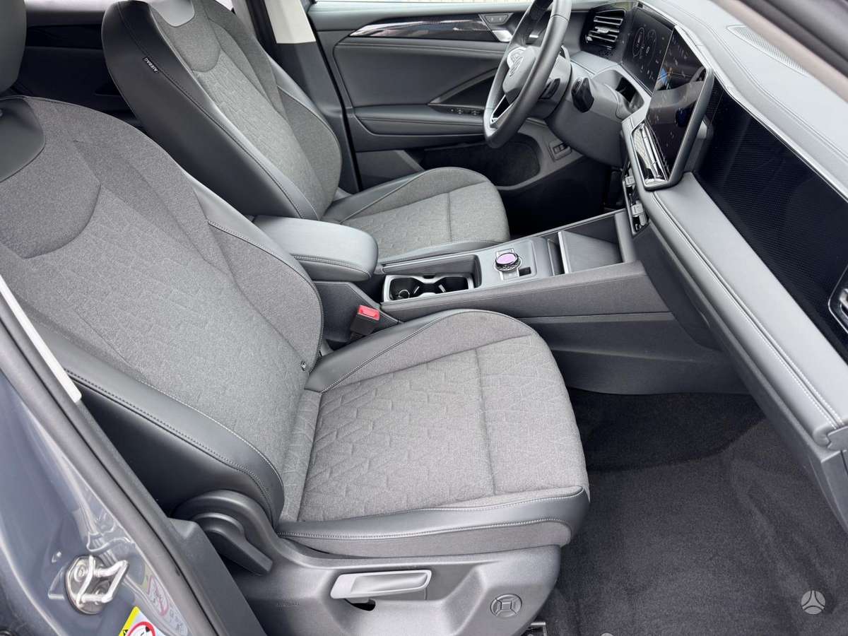 Volkswagen Tiguan - 7