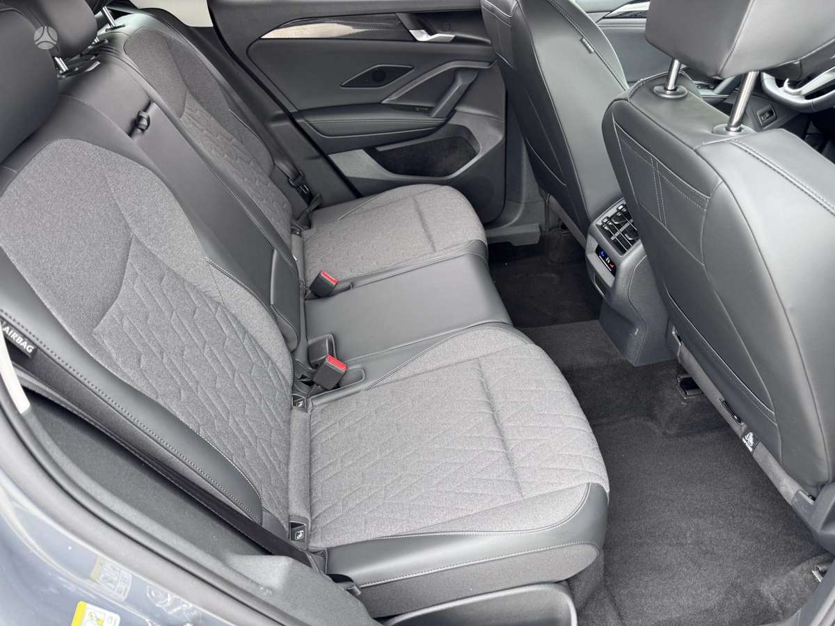 Volkswagen Tiguan - 8