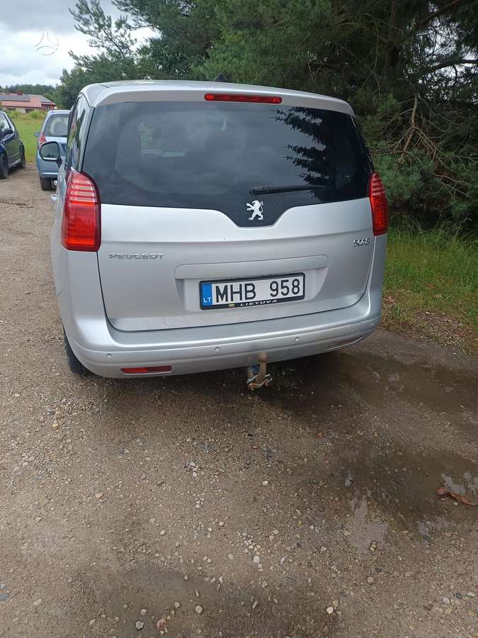 Peugeot 5008