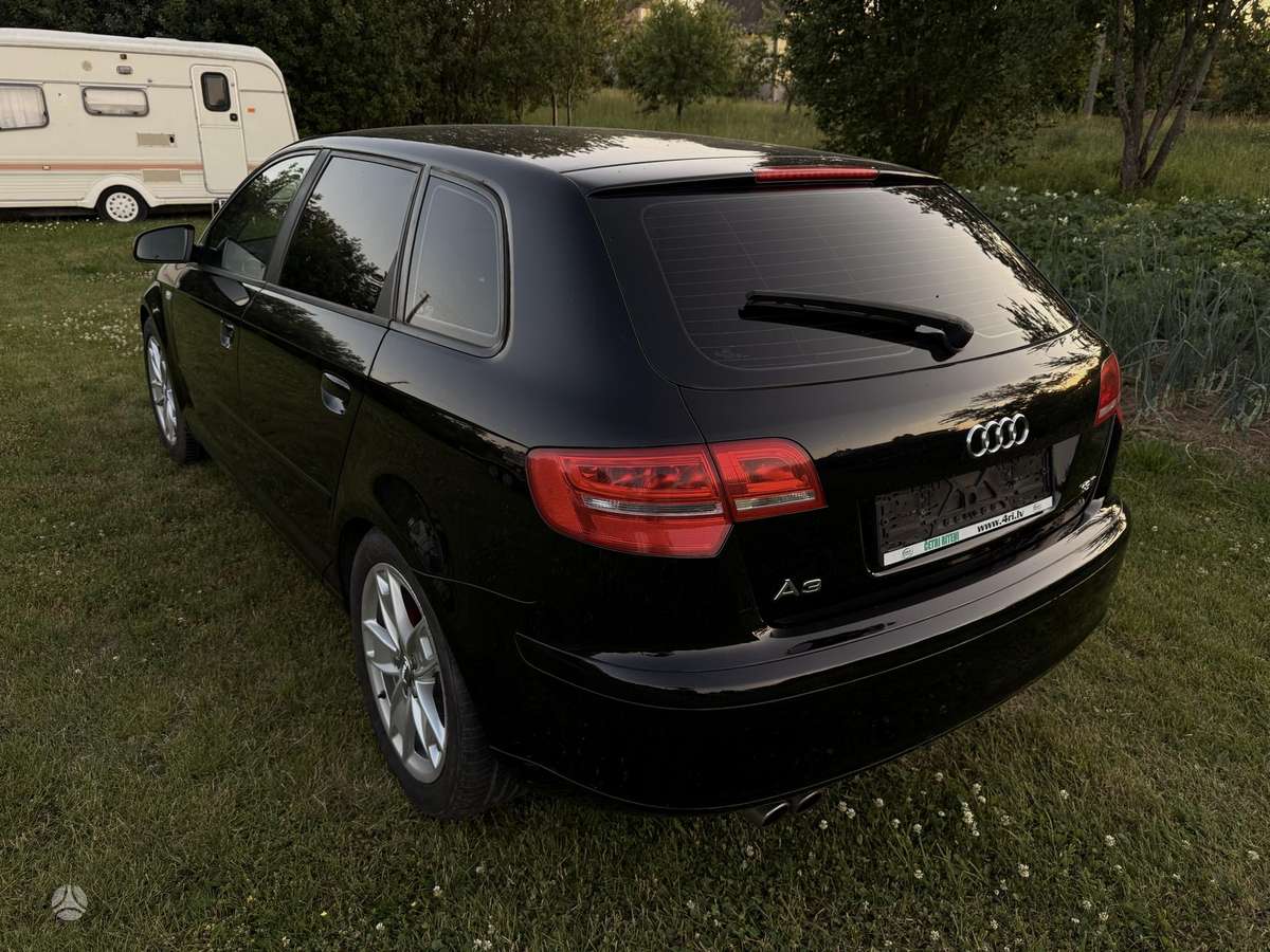 Audi A3, 1.8 l., Хэтчбек