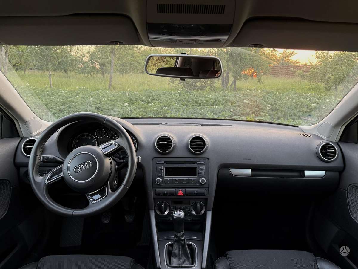 Audi A3, 1.8 l., Хэтчбек