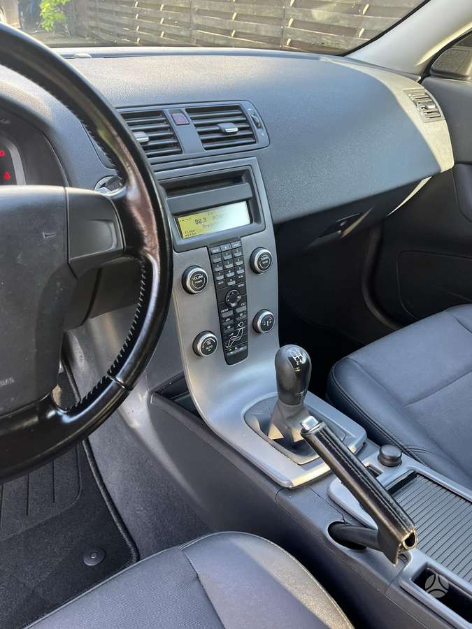 Volvo C30, 1.6 l., hatchback