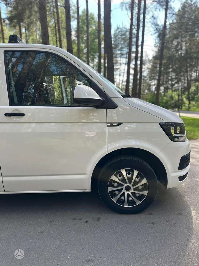 Volkswagen Transporter - 9