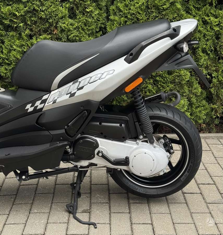 Gilera Runner 49cc, scooters / mopeds