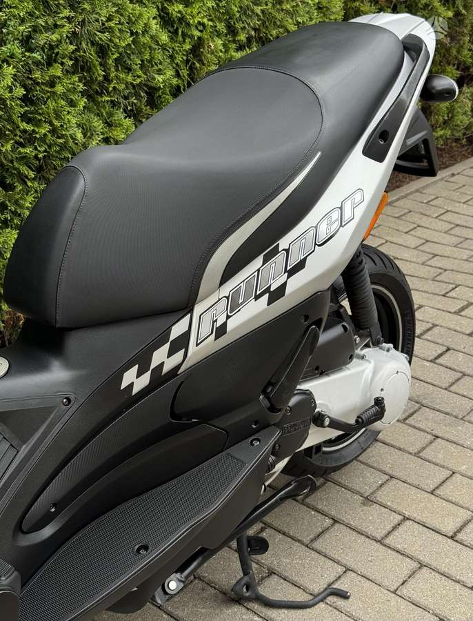 Gilera Runner 49cc, scooters / mopeds